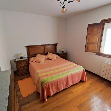 La Huertona Villa Pesaguero-La Parte Exterior foto